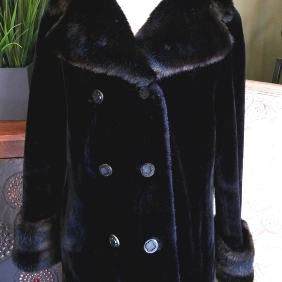 Vintage Borgazia Black Sportowne Faux Fur Coat - Picture 6 of 11